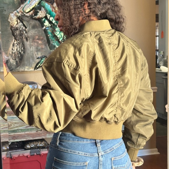 H&M Olive Green Front Zip Crop Bomber Jacket - Picture 8 of 12